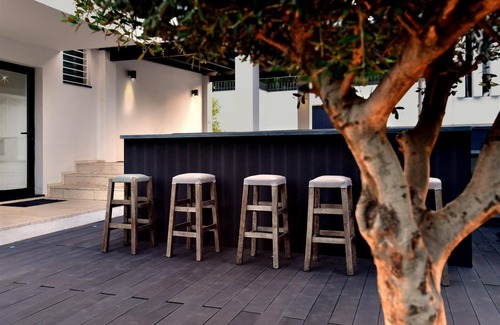 Nueva Andalucia Villa | Modern family villa with 5 bedrooms