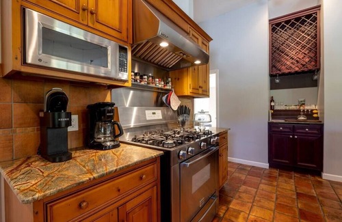 Town of Schodack House | Modern Farm Home 2hr NYC & BOS Peaceful WIFI