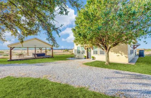 Weston House | Modern Farm House 2B 2B KING Bed