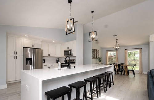 Williston Other | Modern Farm Retreat with endless springs nearby, Family Friendly!