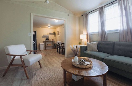 Johnson City Apartment | Modern Farmhouse Chic Apartment in Johnson City