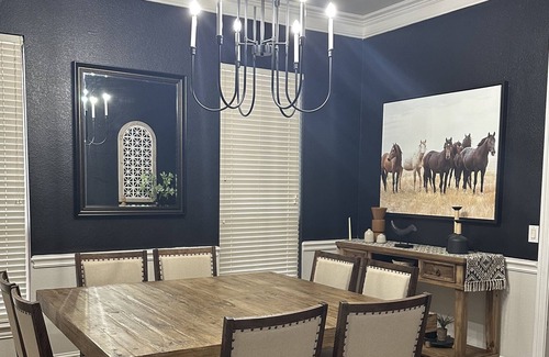 Bowie House | Modern Farmhouse for Large Family on 5 acres! Mins from Lake, Ponds & Kayaking