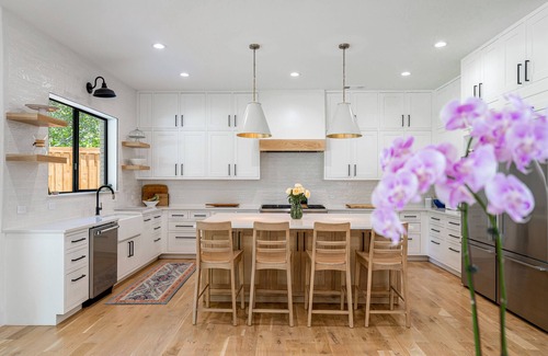 Richardson House | Modern Farmhouse Luxury Home on .5 Acres 12 minutes from Downtown Dallas!