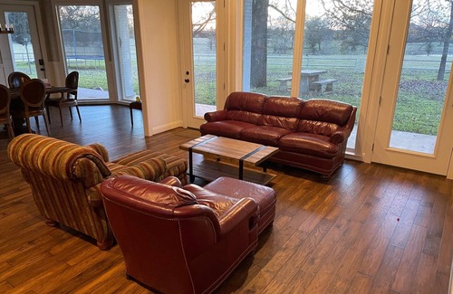 Fairfield Other | Modern farmhouse retreat between DFW and Houston.