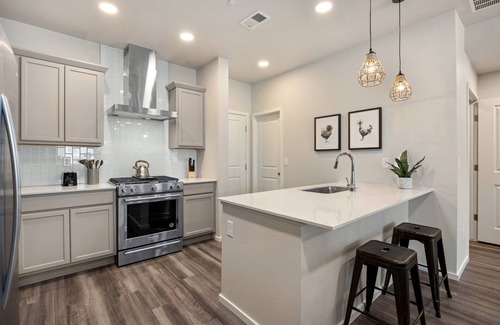 Fort Collins House | Modern Farmhouse Townhome – Great Central Location
