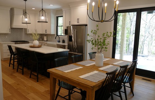 Michigan City House | Modern Farmhouse Retreat-10 Min Walk to Lake Michigan-Hot Tub-Sauna
