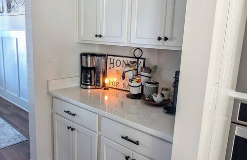 Grovetown House | Modern Farmhouse with Pool Oasis 10 miles from Augusta National