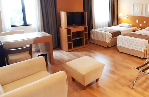 Zona Leste Apartment | Modern flat close to everything! Wifi included!