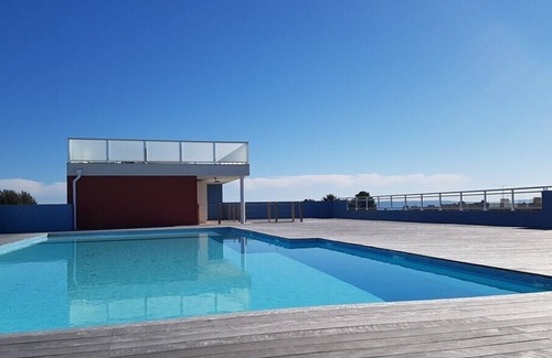 La Faviere Apartment | Modern Flat with Pool and Parking at la Favière