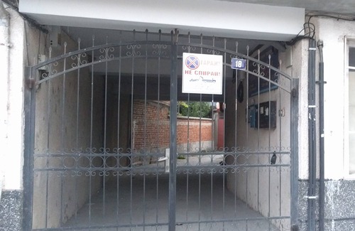 Plovdiv Apartment | Modern flat near downtown Plovdiv