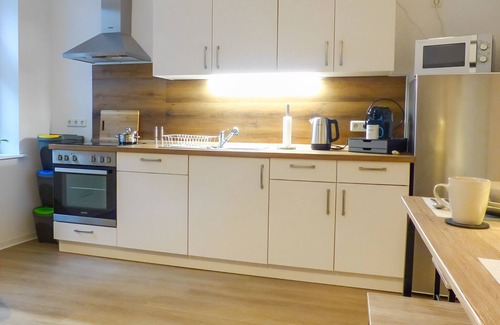 Aschersleben Apartment | ※Modern flat, queen size bed, NETFLIX, kitchen, near AMEOS※