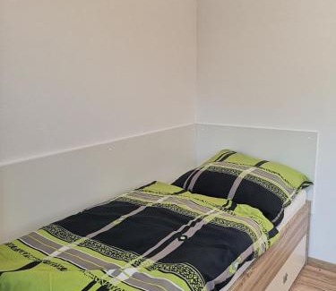 Am Wasserwerk Apartment | Modern flat, WIFI, central, calm, clean