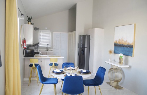 Discovery Bay House | Modern Gem w/free parking on premises