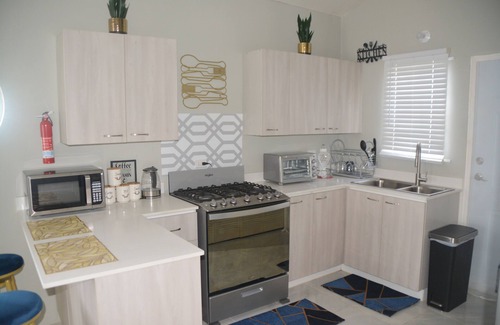 Discovery Bay House | Modern Gem w/free parking on premises