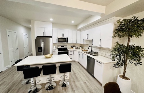 Lincoln Heights House | Modern Getaway located in Central Spokane with great amenities!