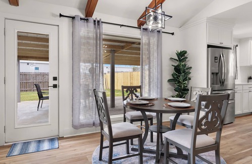 Lake Charles House | Modern Getaway - Near Golf & Casinos