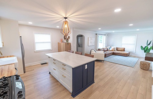 Grandville House | Modern Grandville Abode