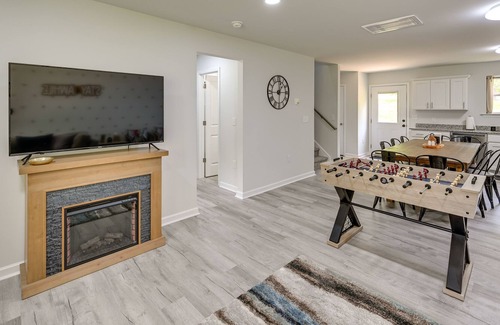 Greensboro Cottage | Modern Greensboro Getaway w/ Fire Pit!