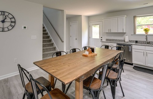 Greensboro Cottage | Modern Greensboro Getaway w/ Fire Pit!