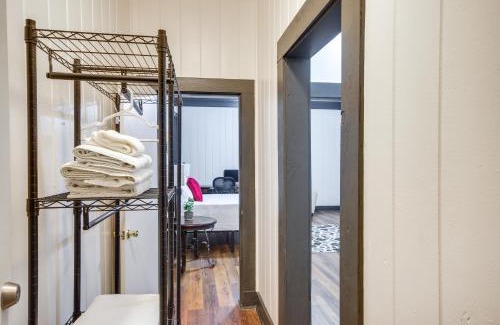 Greenwood Apartment | Modern Greenwood Studio Less Than 1 Mi to Downtown!
