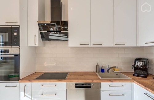 Lindenhof Apartment | Modern, großzügig, Nahe Rhein & Waldpark
