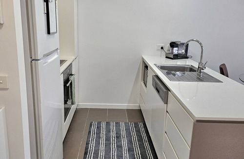 Lyons Apartment | Modern Ground Floor Apartment in Lyons