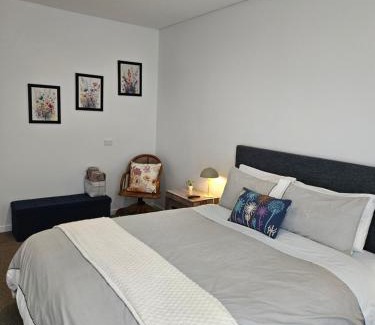 Christchurch City Centre Apartment | Modern, Ground floor , CBD, Free parking, 2-3 Beds
