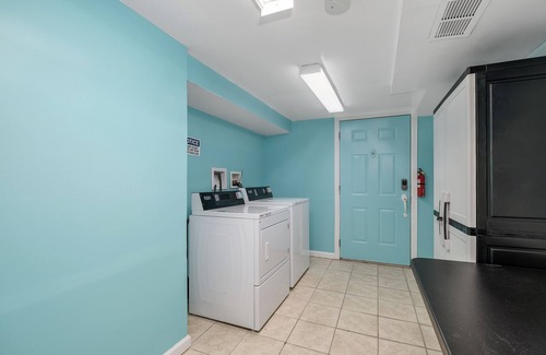 Ypsilanti Apartment | Modern Haven by EMU: Great for Med Students, Pet-Friendly