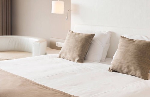 Wageningen House | Modern Haven w/Spa Access | Nature Reserves, Local Attractions | Onsite Dining