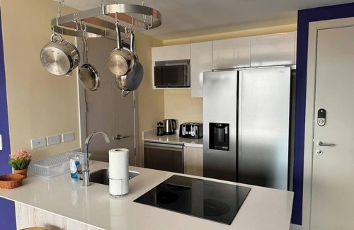San Jose Apartment | Modern High-Rise Luxury Stay in Downtown San Jose w/AC/Pool/Gym/Free Parking