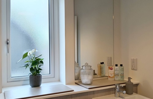 Balloch House | Modern Highland Retreat | Sleeps 7 + Infants | Quiet Family Area Near Inverness