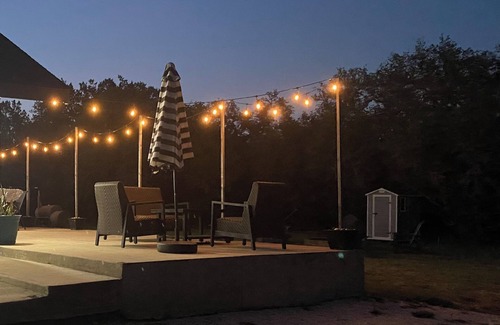 Rio Frio House | Modern Hill Country Stunner! Mountain Views, Super Close Frio River & Garner.