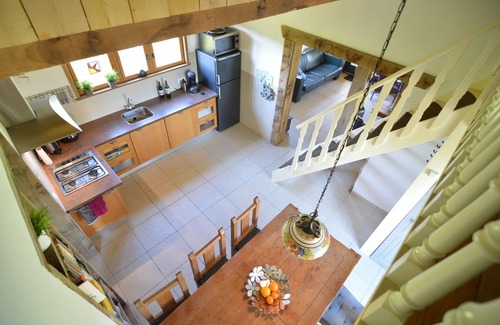 Saint-Honore-les-Bains House | Modern holiday home with lovely garden