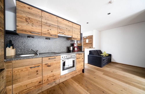 Collepietra Apartment | Modern Holiday Apartment "Sonnleiten Sterngucker 7" with Wi-Fi