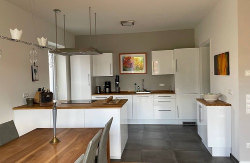 Ahrensburg Apartment | Modern holiday apartment with a large terrace and garden near Hamburg