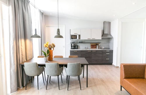 's-Gravenzande House | Modern holiday home 700 m from the beach