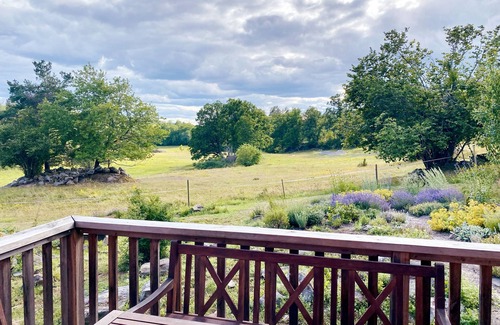 Valdemarsvik House | Modern holiday home with boat and WiFi in the countryside