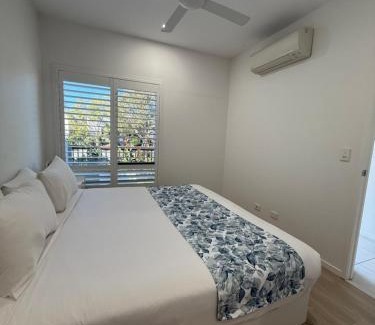 Birtinya House | Modern Holiday Home Prime Birtinya Location Near Hospitals and Beaches