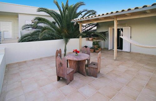 Darmarochori Villa | Modern holiday home in Residence Rodanthi in Darmarochori