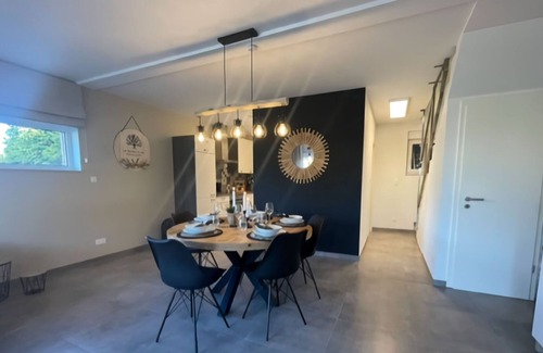 Jalhay House | Modern holiday home in Jalhay with terrace