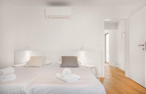 Miren-Kostanjevica Apartment | Modern holiday home with terrace close to Nova Gorica
