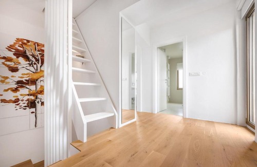 Miren-Kostanjevica Apartment | Modern holiday home with terrace close to Nova Gorica