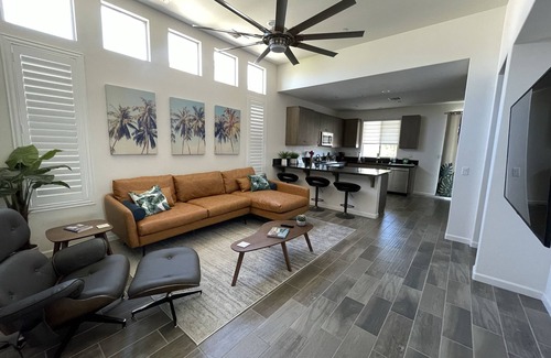 Indio House | Modern Home Built 2017, Festival Close. Walk to Coachella & Stagecoach