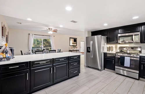 Atascadero House | Modern home, Dog Agility Run, Game Room, Fire Pit & New Playground