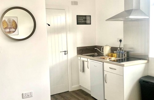 Bramcote Apartment | Modern Home in Beeston