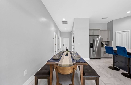 Mariner House | Modern Home in Cape Coral Pet-friendly and close to the beach!