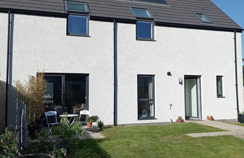 Balloch House | Modern Home in Croy, peaceful village located 15 minutes from Inverness.