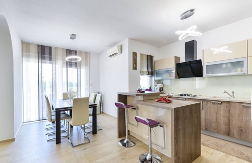 Pristeg House | Modern Home in Quiet Pristeg