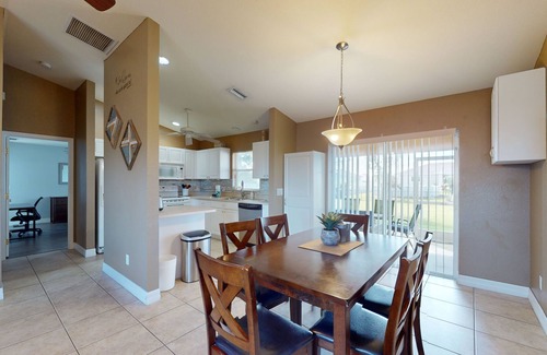 Diplomat House | Modern Home in Quiet Locale | Boat Parking | Screened Lanai & Fenced Yard