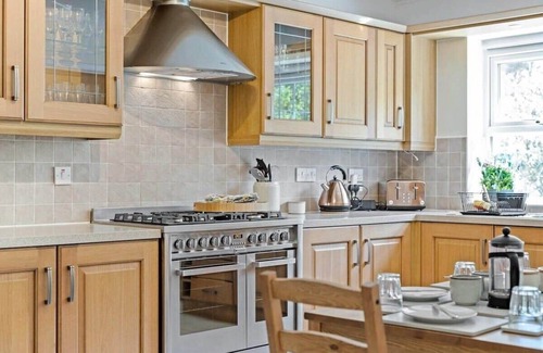 Buckleigh House | Modern Home in Westward Ho, Parking & Garden